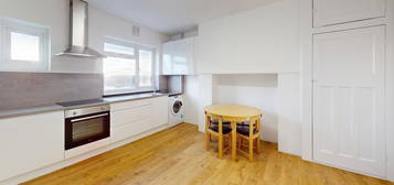 3 bedroom flat to rent