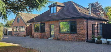 5 bedroom detached bungalow for sale