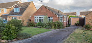 2 bed detached bungalow for sale