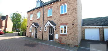 Semi-detached house to rent in Nightingale Drive, Norwich NR4