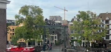 Bright apartment in the Jordaan