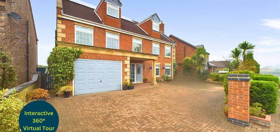 5 bedroom detached house for sale