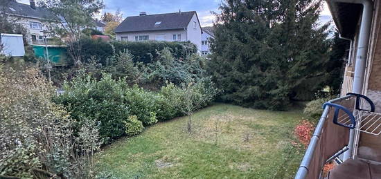 Gemütliche, voll möblierte Wohnung mit Balkon und Gartennutzung