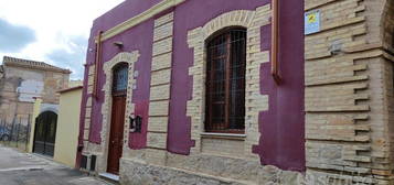 Casa Indipendente con cortiletto interno