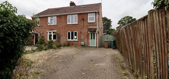 3 bedroom semi-detached house for sale