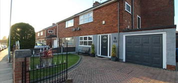 3 bed semi-detached house for sale