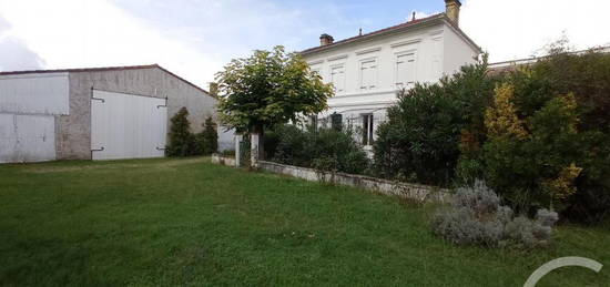 Maison 6 pièces 160 m²