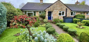 2 bedroom semi-detached bungalow for sale