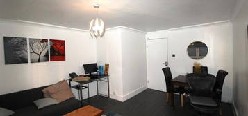 3 bed flat for sale