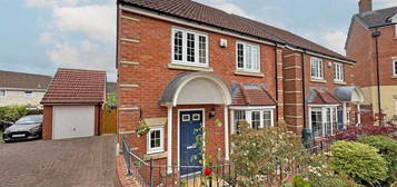 4 bed detached house for sale