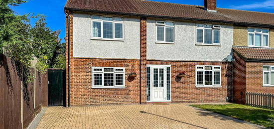 5 bedroom semi-detached house for sale