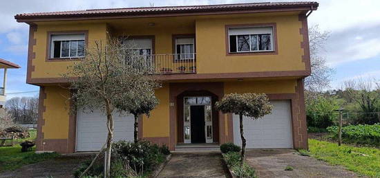 Casa en Lalín