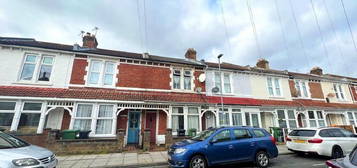 4 bedroom terraced house