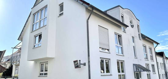 Nellingen erleben: Lichtdurchflutete, gepflegte Wohnung mit allem Komfort!