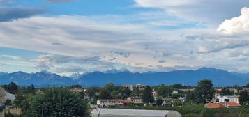 Appartamento in vendita in strada Albona, 11