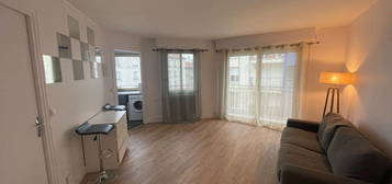 STUDIO MEUBLE - CENTRE VILLE DE PUTEAUX-30.24M²