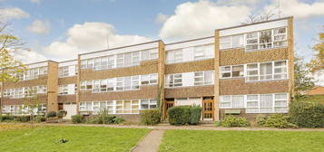 Flat for sale in Bucklands Road, Teddington TW11