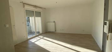 Appartement  à louer, 2 pièces, 1 chambre, 42 m²