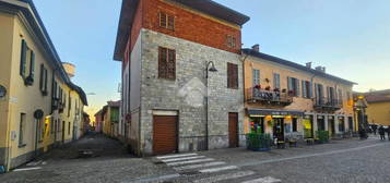 CASA INDIPENDENTE A ROBECCO SUL NAVIGLIO