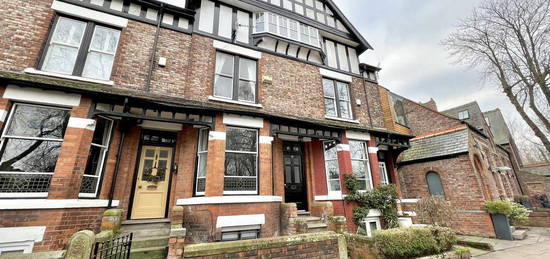 Terraced house to rent in Chorlton Green, Manchester M21