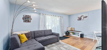 911 10th St #105, Cold Lake, AB T9M 1J8