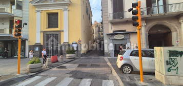 Bilocale Vico Santa Maria della Neve, Chiaia, Napoli