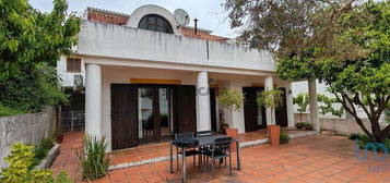 Casa T3 em Vila de Rei de 176,00 m²