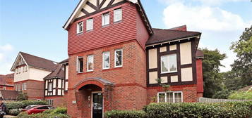 Flat for sale in Woking, Surrey GU22