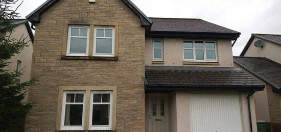 4 bed detached house to rent