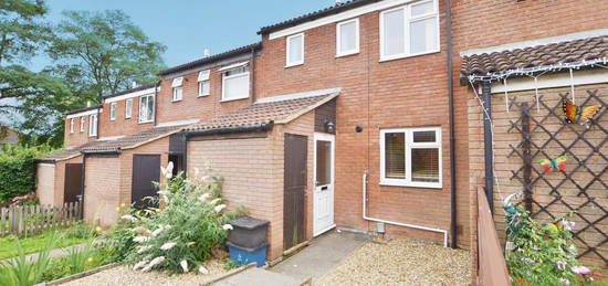 Terraced house to rent in Kimbolton Crescent, Stevenage SG2