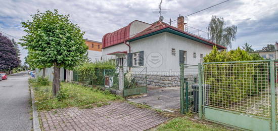 Prodej  rodinného domu 185 m², pozemek 882 m²