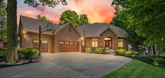 7269 Lands End Cir, Noblesville, IN 46062