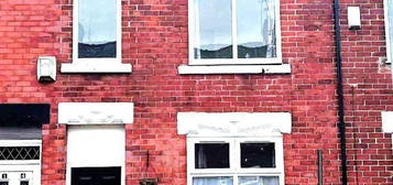 Terraced house to rent in Gordon Street, Abbey Hey, Manchester M18