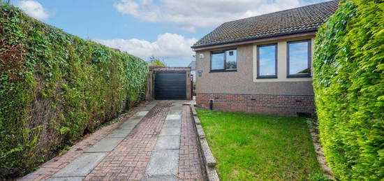 2 bedroom semi-detached bungalow for sale