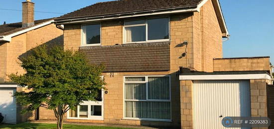 3 bedroom detached house