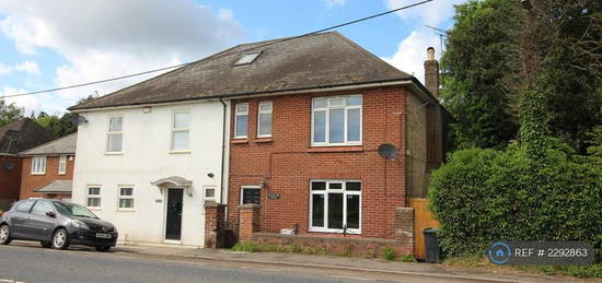 3 bedroom semi-detached house