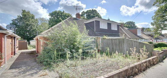 2 bedroom semi-detached bungalow for sale