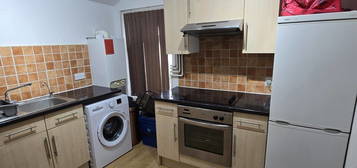 Flat to rent in Kent Street, Cardiff CF11