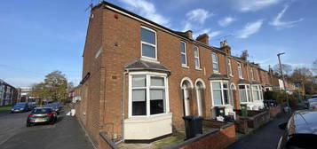 4 bedroom terraced house