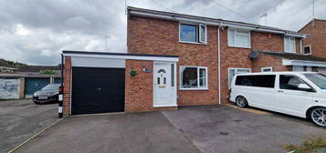 2 bedroom semi-detached house for sale