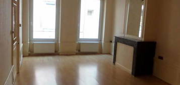 Location appartement 2 pièces 67 m²