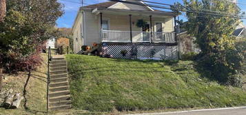 256 Simpson St, Clarksburg, WV 26301