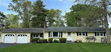 10 Brentwood Dr, Enfield, CT 06082
