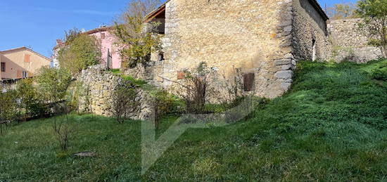 Grange à rénover Séranon 4 /5 pièce(s) 100 m² sur terrain de 622 m²