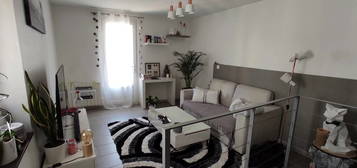 Appartement  à louer, 2 pièces, 1 chambre, 44 m²