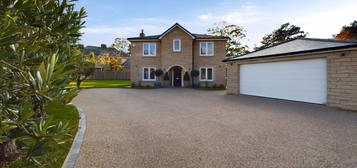 4 bed detached house for sale