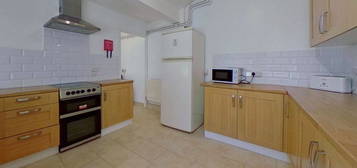 6 bed shared accommodation to rent