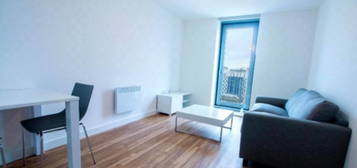 Flat to rent in Apartment, 2108 Michigan Tower B, Salford M50