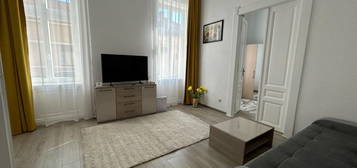 Apartament 3 camere ,zona Univestitatii