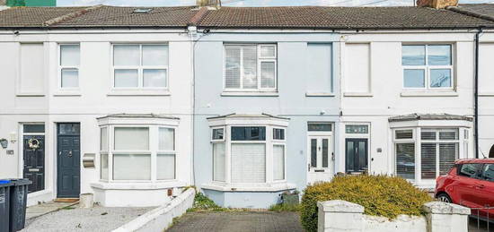 3 bedroom terraced house